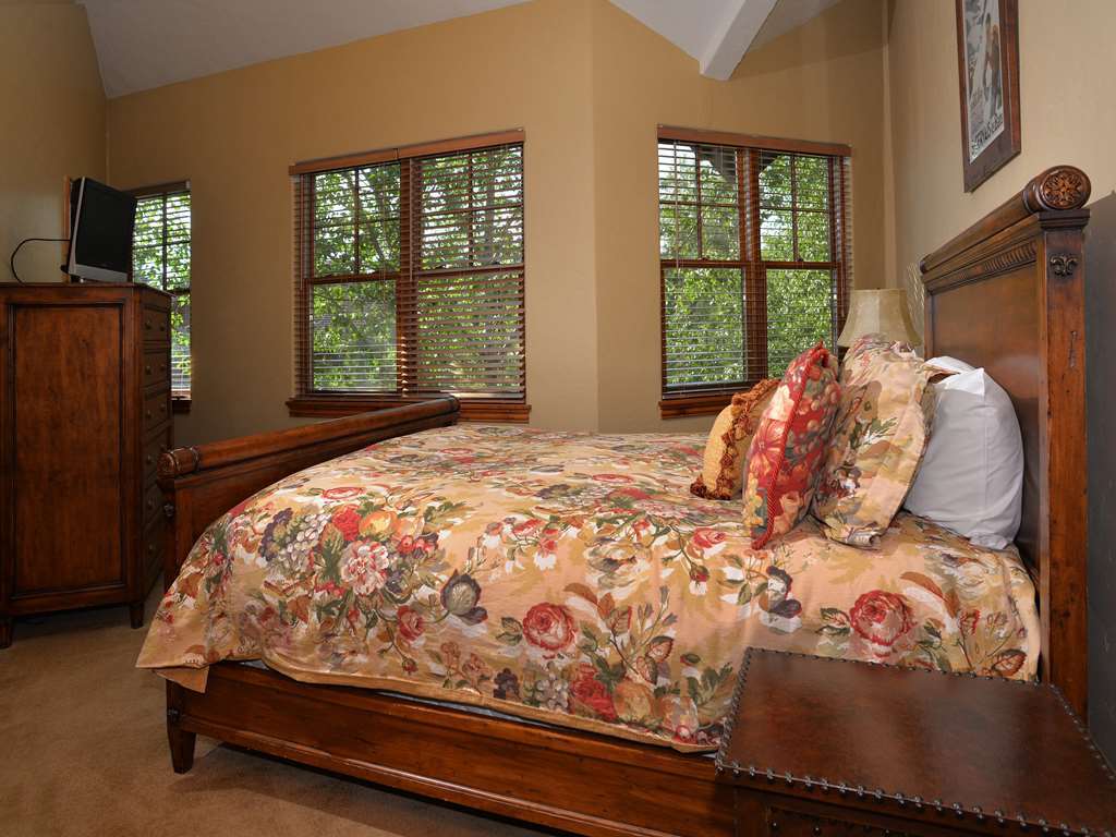 Lodge At Brookside Avon Village Bilik gambar