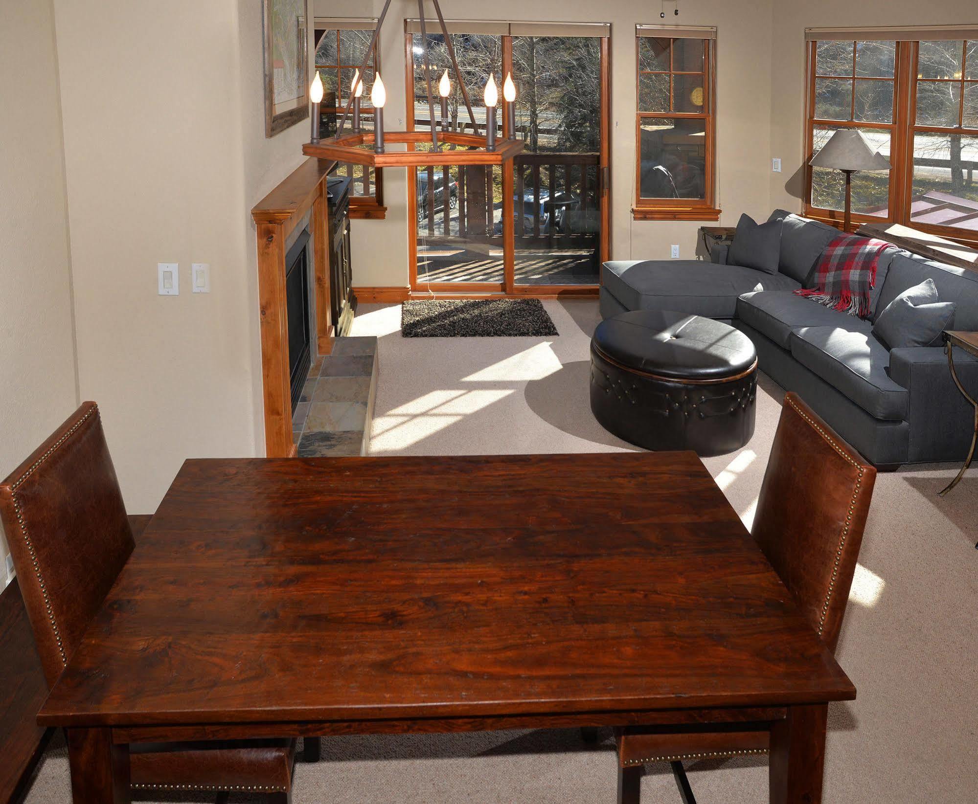 Lodge At Brookside Avon Village Luaran gambar