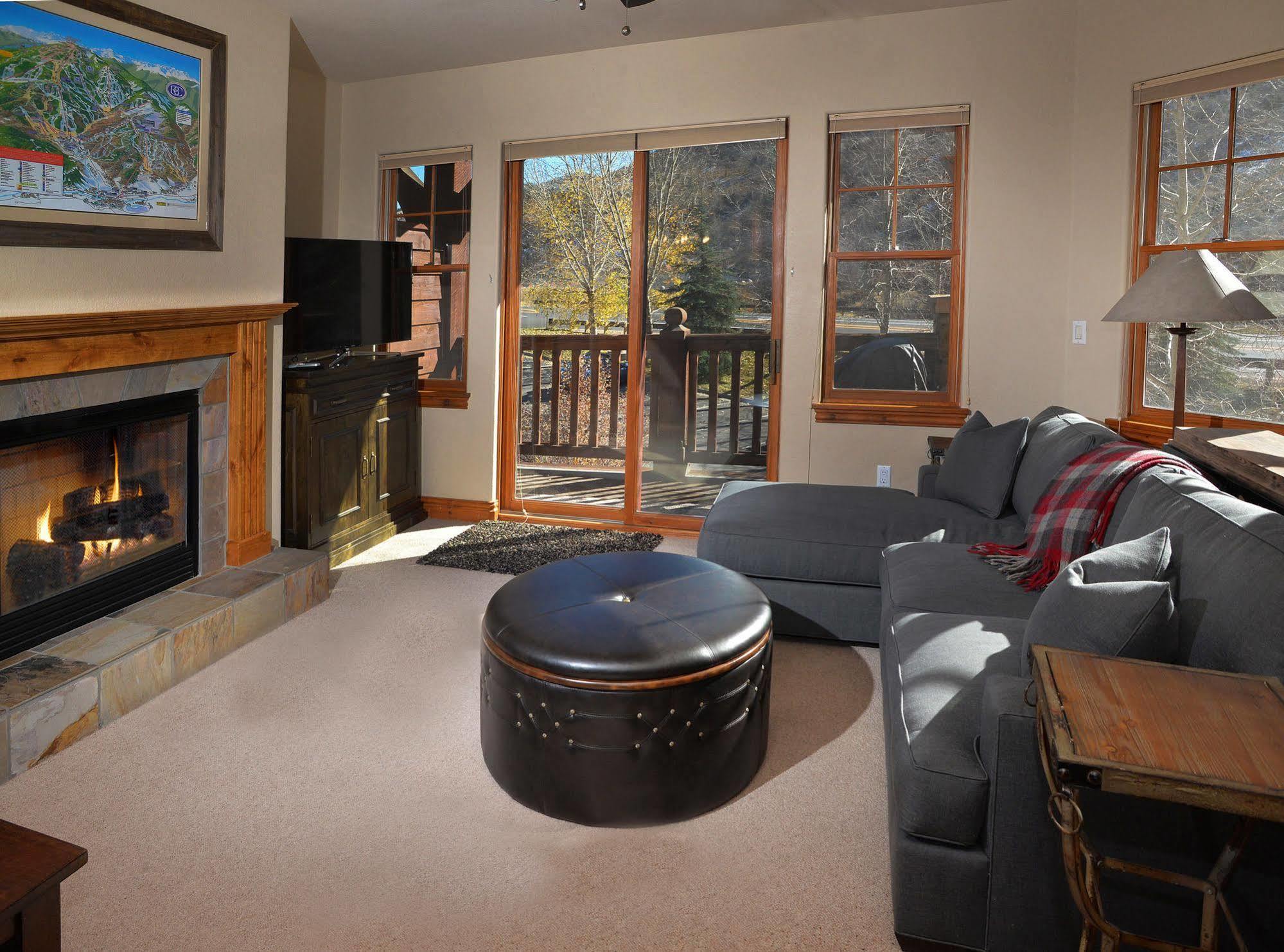 Lodge At Brookside Avon Village Luaran gambar